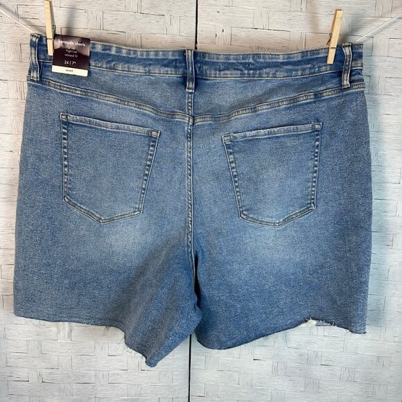 Ava & Viv high rise relax fit Bermuda short cut off denim medium wash plus size - Picture 3 of 12